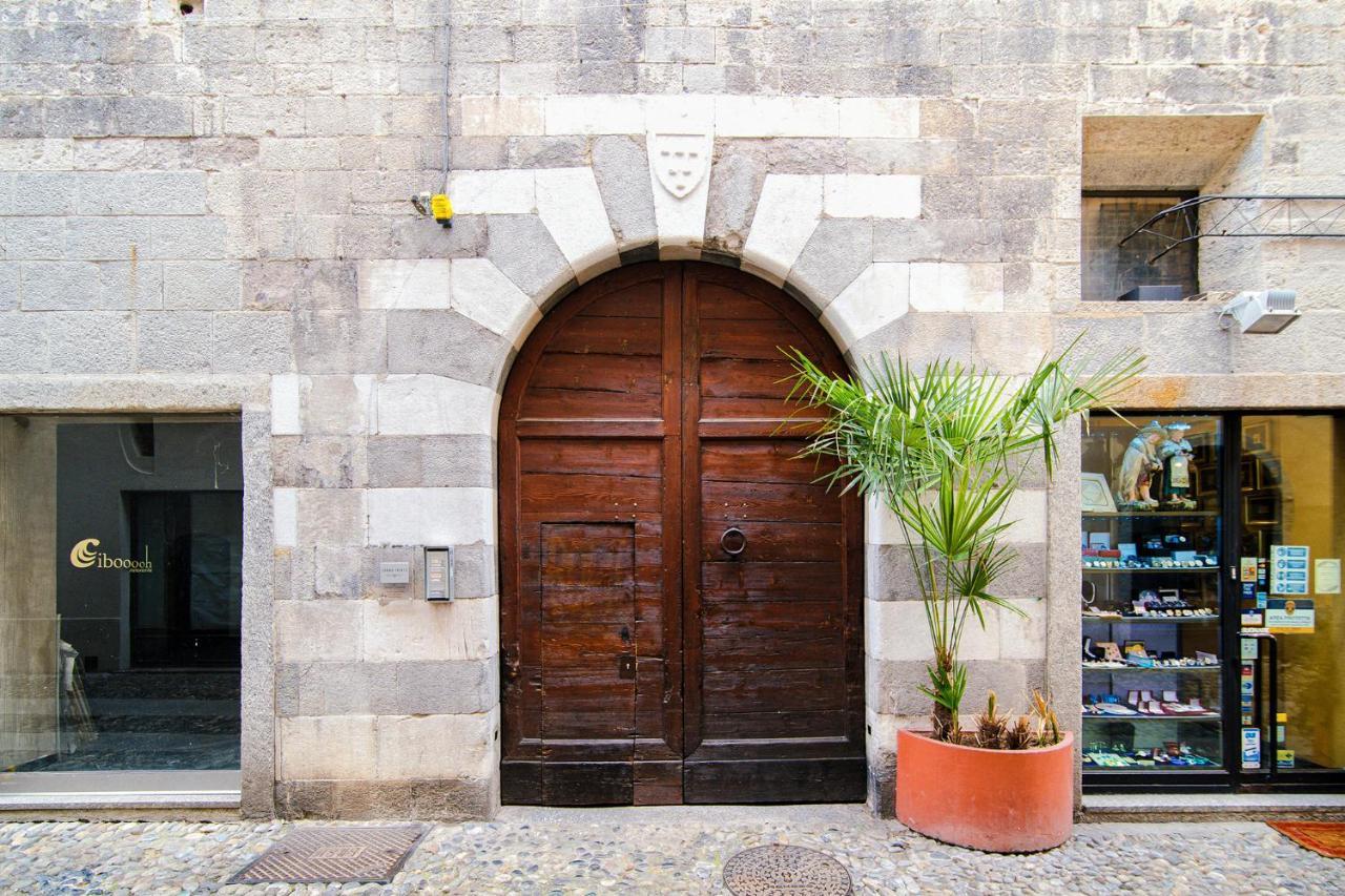 Palazzo Del Pero - The House Of Travelers Apartment