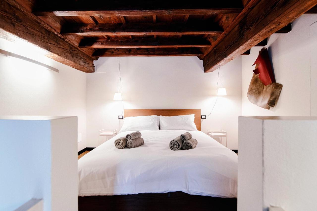 Apartment Palazzo Del Pero - The House Of Travelers *