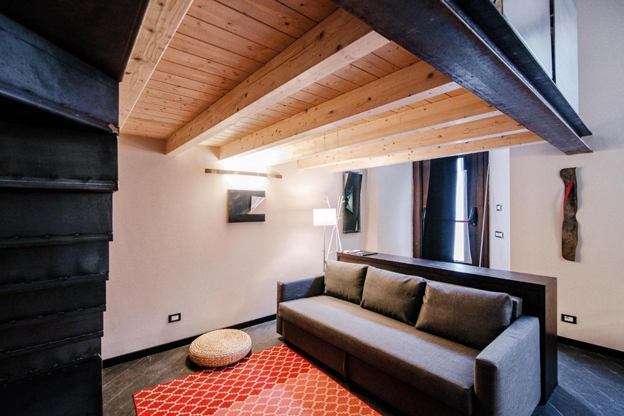 Palazzo Del Pero - The House Of Travelers * Como