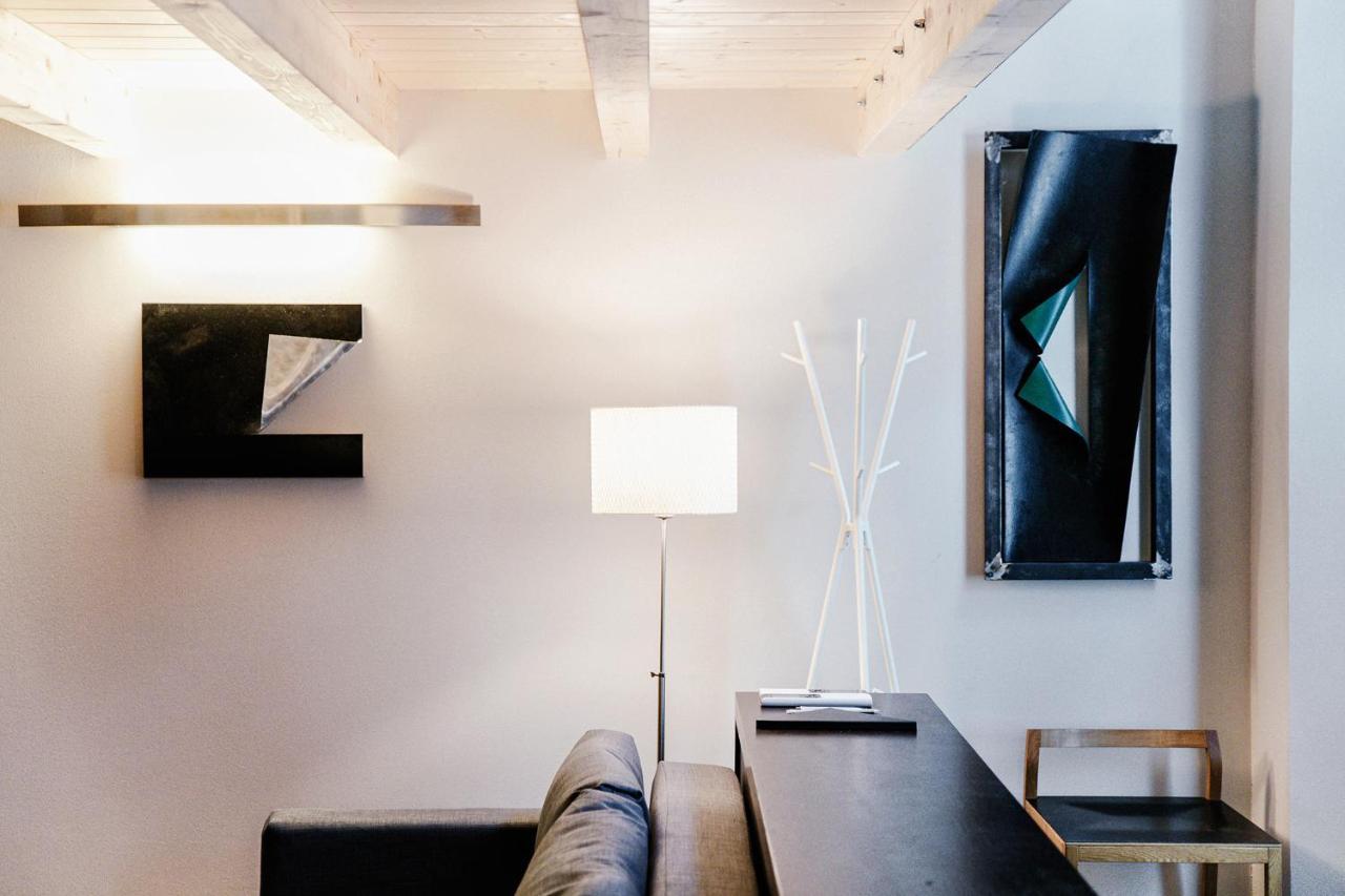 Palazzo Del Pero - The House Of Travelers