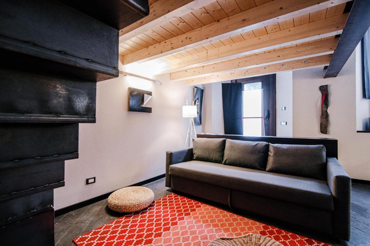 Palazzo Del Pero - The House Of Travelers