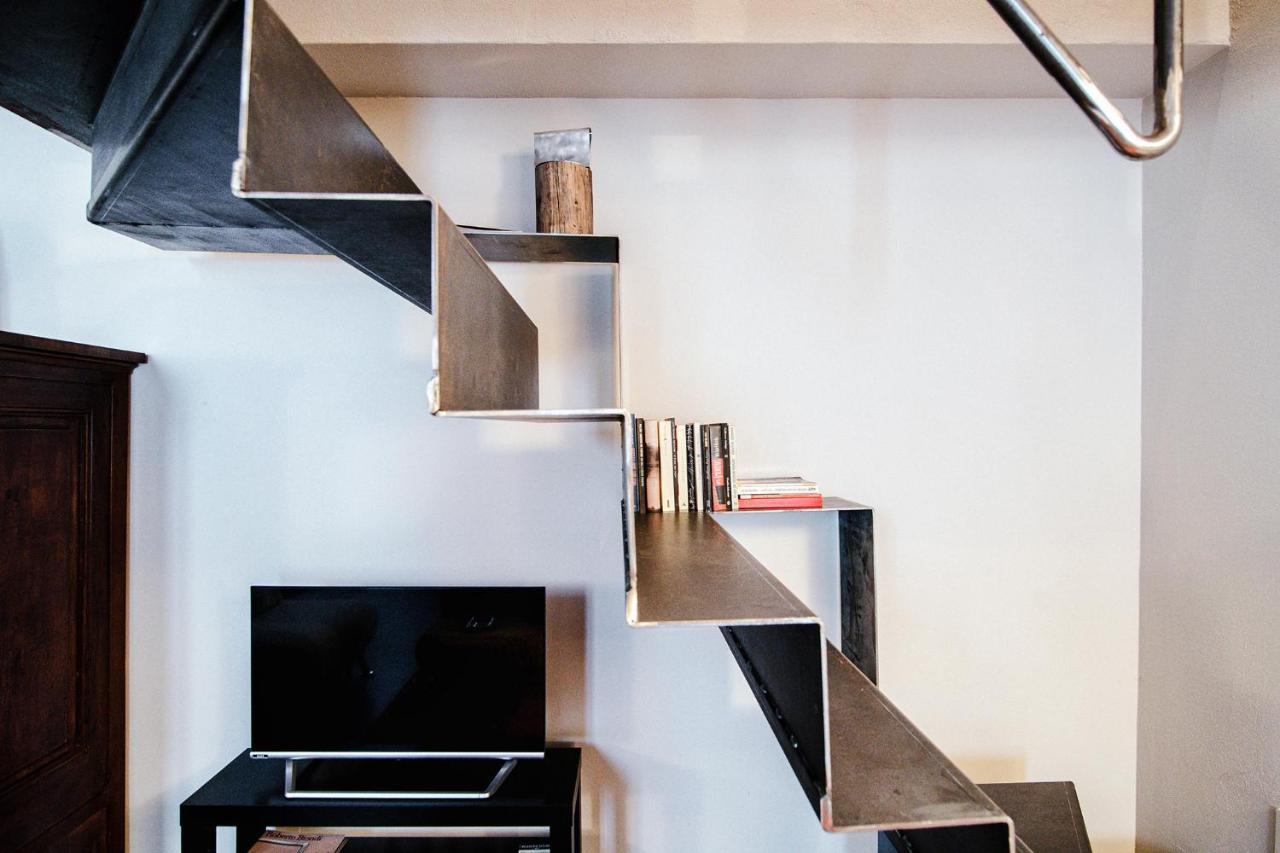 Palazzo Del Pero - The House Of Travelers Apartment