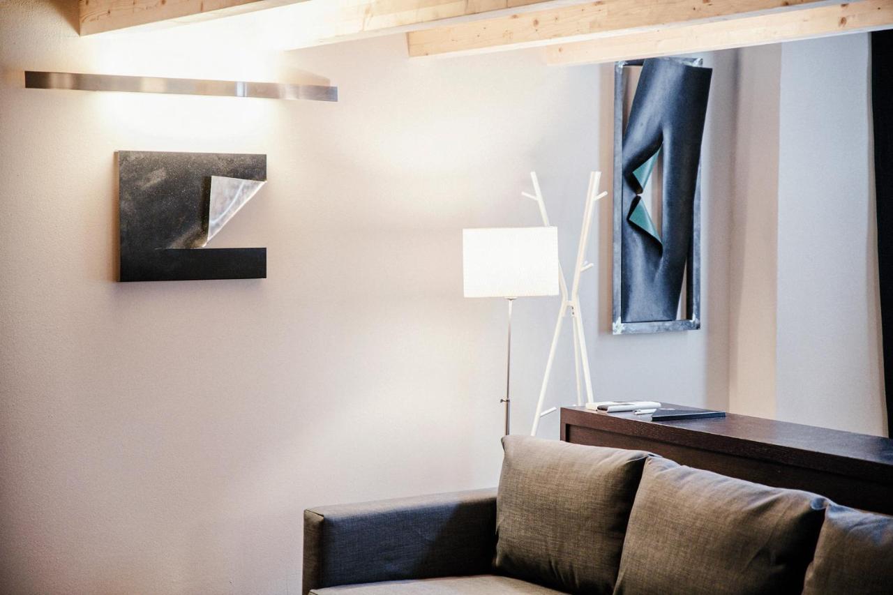 Apartment Palazzo Del Pero - The House Of Travelers Como