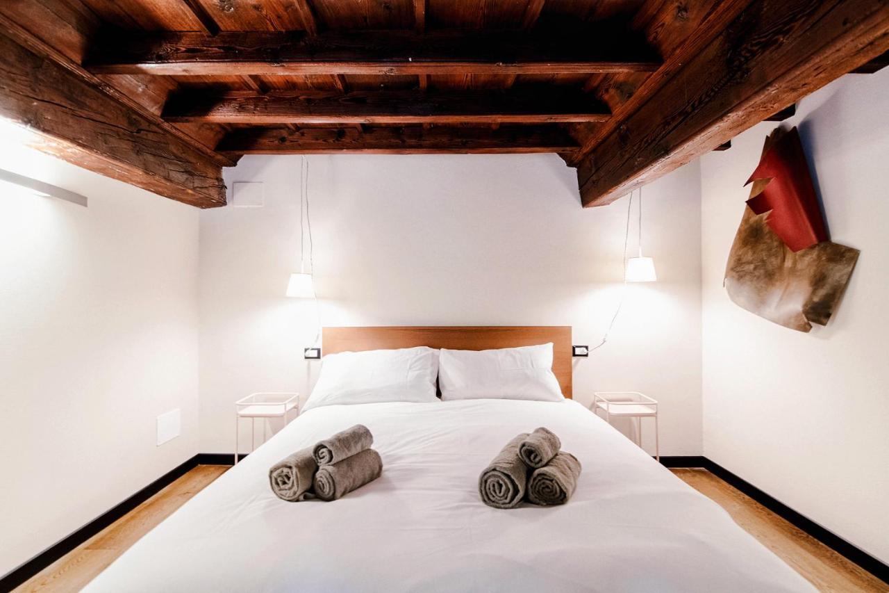 Apartment Palazzo Del Pero - The House Of Travelers Como