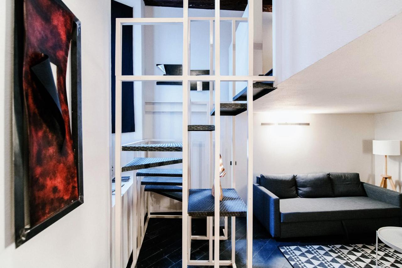 Palazzo Del Pero - The House Of Travelers Apartment Como