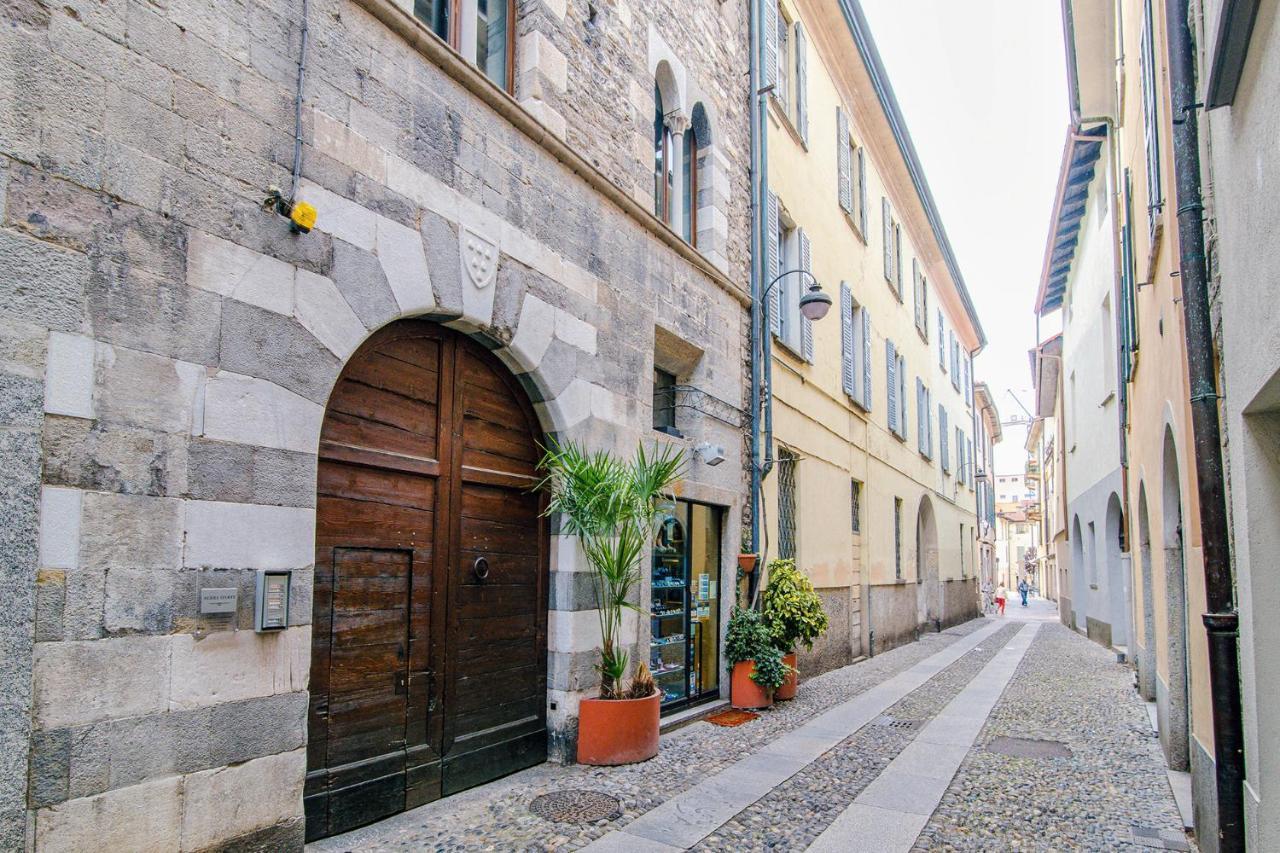 Palazzo Del Pero - The House Of Travelers Apartamento *