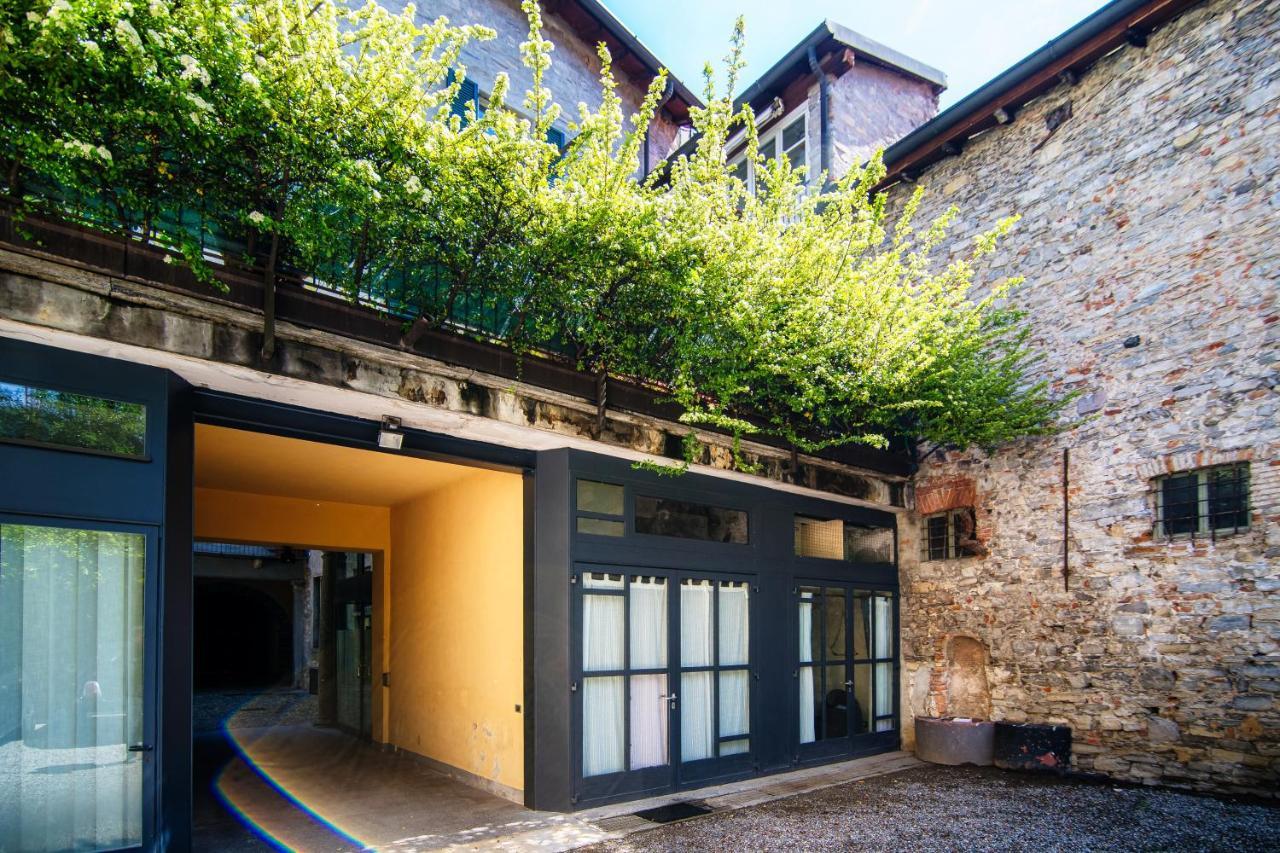 Apartment Palazzo Del Pero - The House Of Travelers